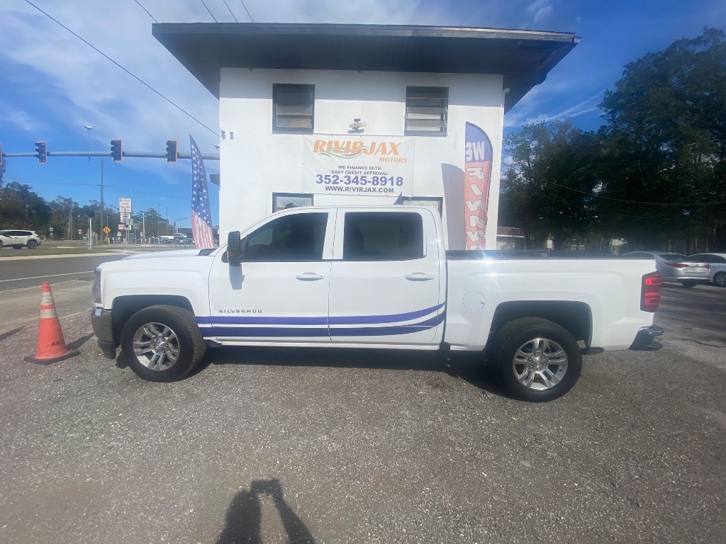2017 Chevrolet Silverado 1500 LT's photo